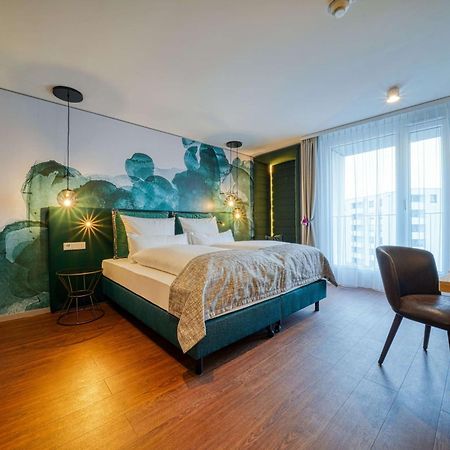 Vienna House Easy By Wyndham Freiburg City Экстерьер фото