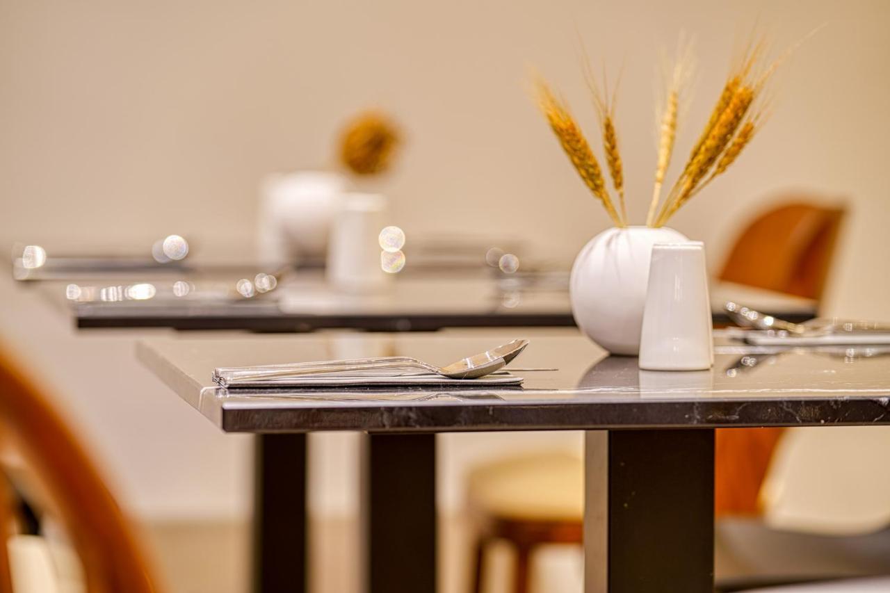 Vienna House Easy By Wyndham Freiburg City Экстерьер фото