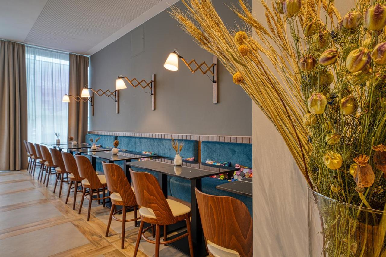 Vienna House Easy By Wyndham Freiburg City Экстерьер фото
