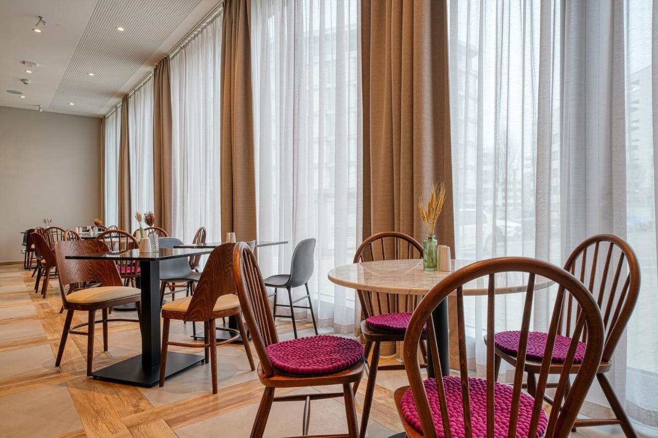 Vienna House Easy By Wyndham Freiburg City Экстерьер фото