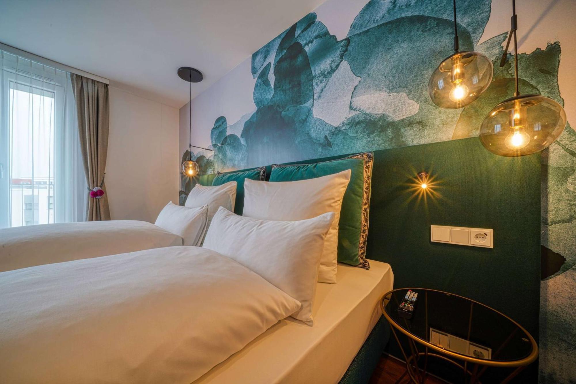 Vienna House Easy By Wyndham Freiburg City Экстерьер фото