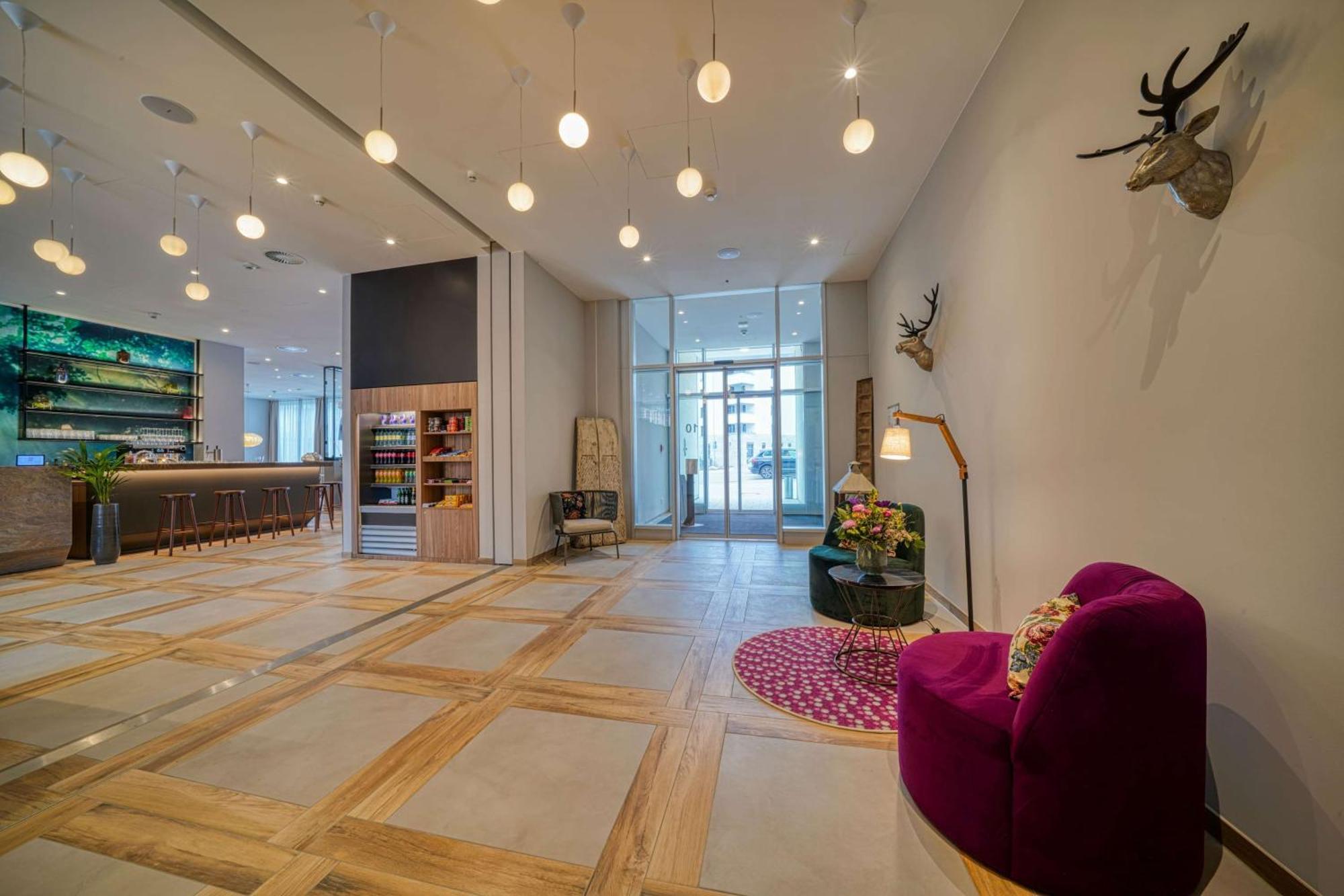 Vienna House Easy By Wyndham Freiburg City Экстерьер фото